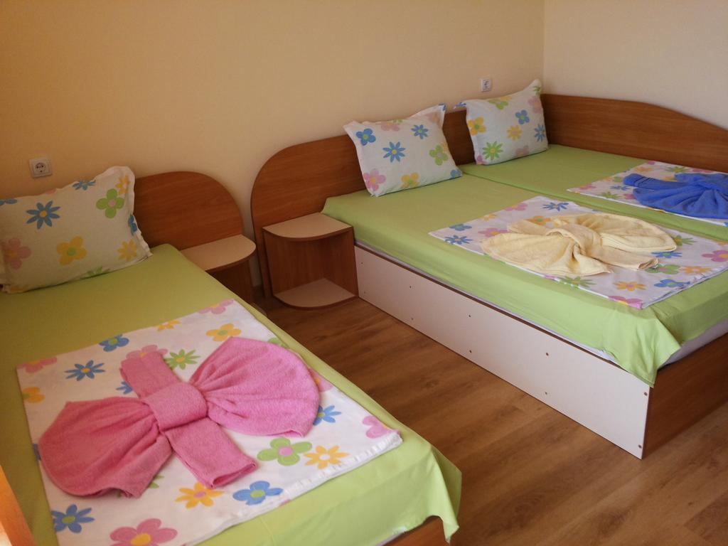 Ivanovi Guest House พรีมอร์สโก ห้อง รูปภาพ