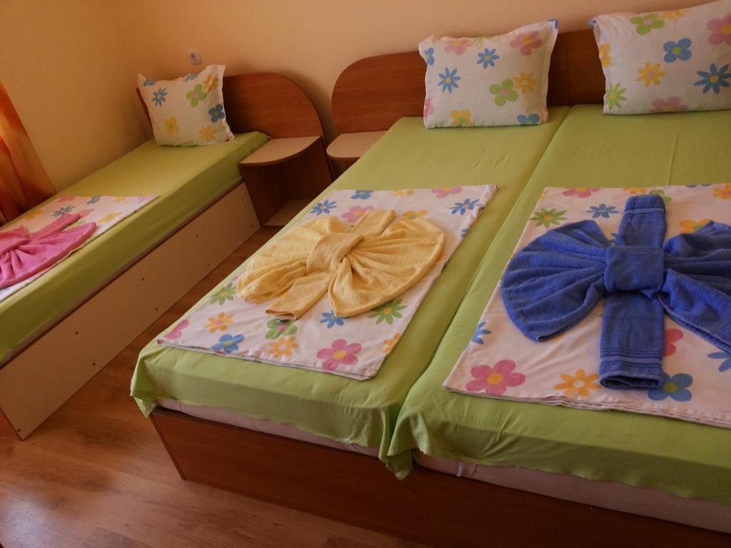Ivanovi Guest House พรีมอร์สโก ห้อง รูปภาพ